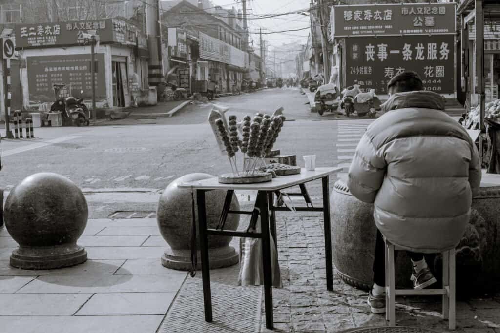 Lianyungang, jiangsu, china, kids, table, man, street, selling, snacks, chair table