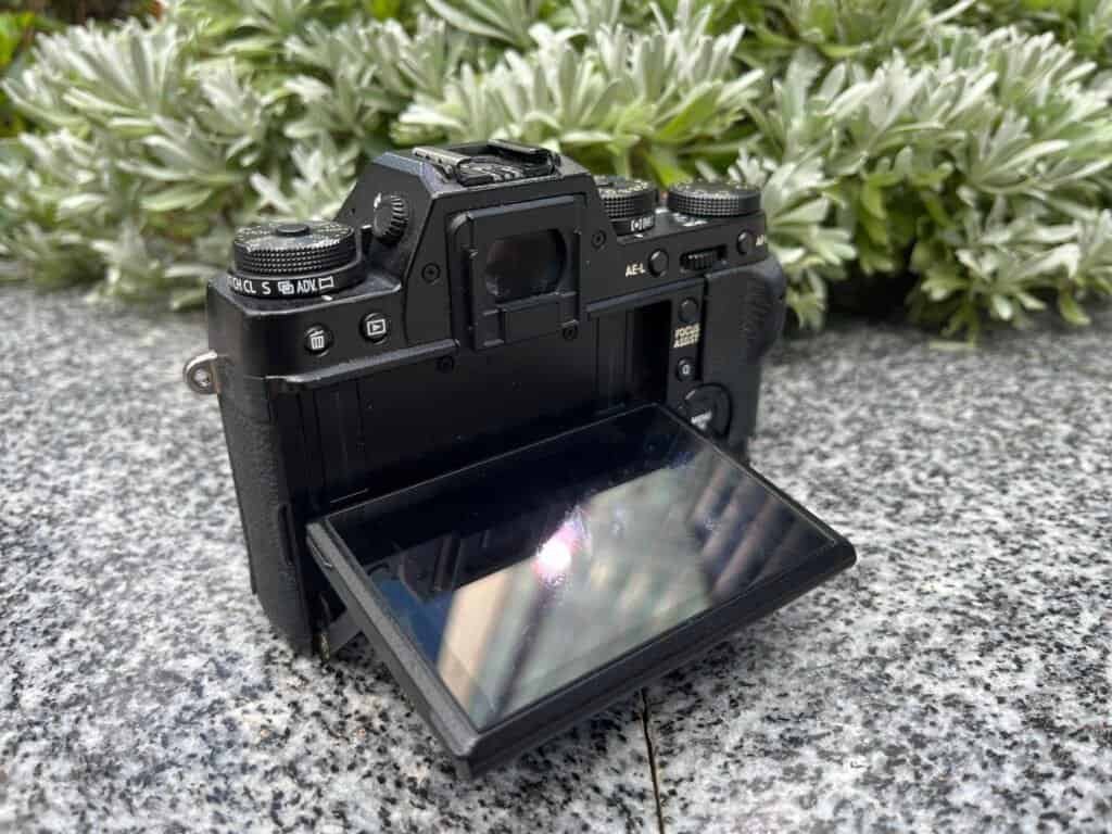 X-T1, rear view lcd screens