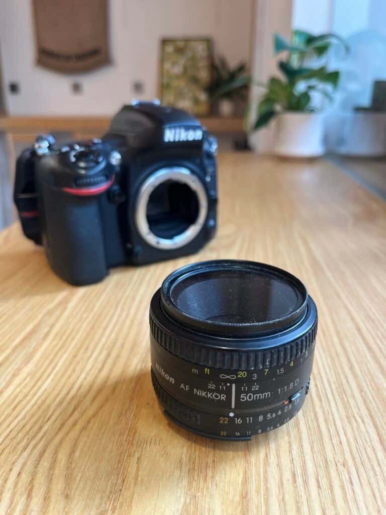 Nikkor 50mm f1.8 and Nikon D600 on table good sunlight